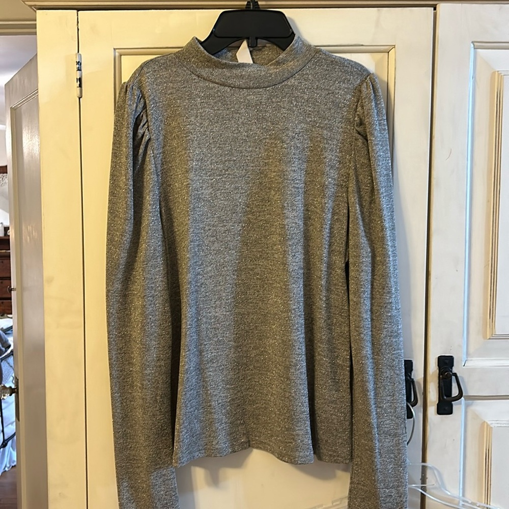 Dolan top, NWT, size L